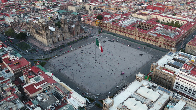 El Zócalo: el corazón histórico de la CDMX El Zócalo: el corazón histórico de la CDMX