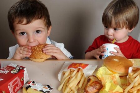 comida callejera y niños
