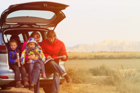 Familia en vacaciones de invierno